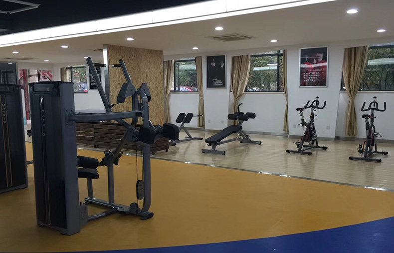 单位健身器械